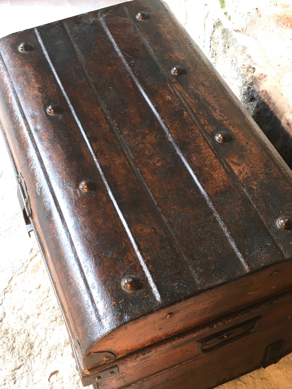 Painted Victorian storage trunk View XI