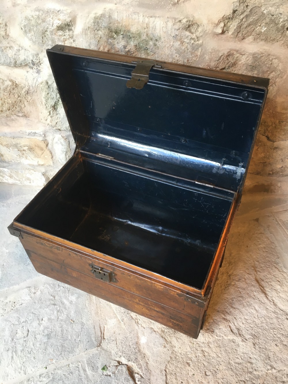 Painted Victorian storage trunk View XVII