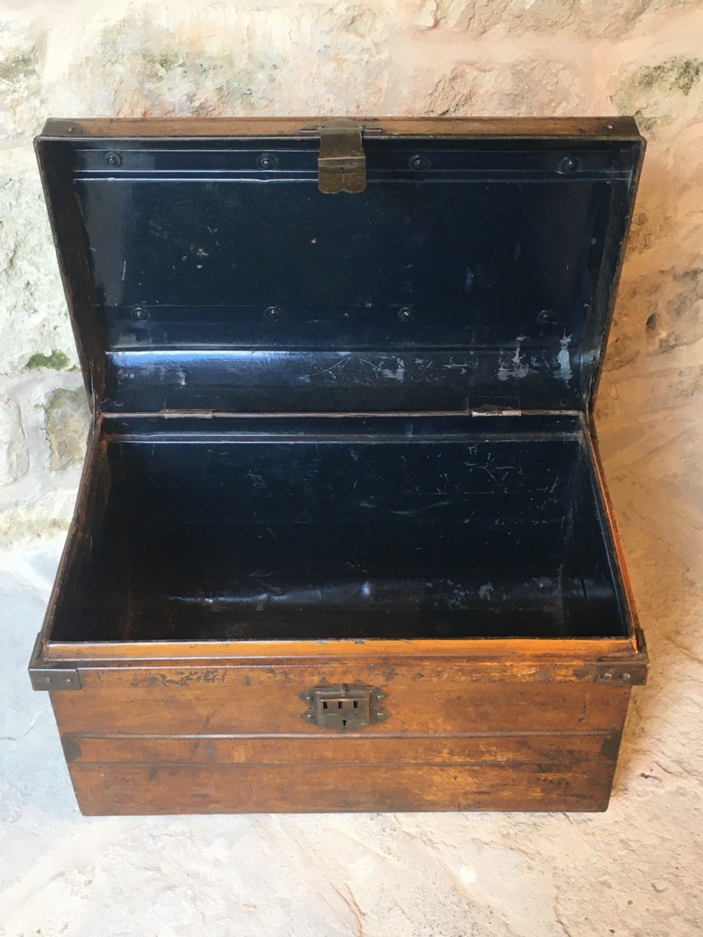 Painted Victorian storage trunk View XVIII