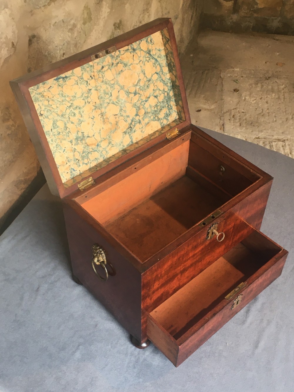 Beautiful mahogany jewellery box View III