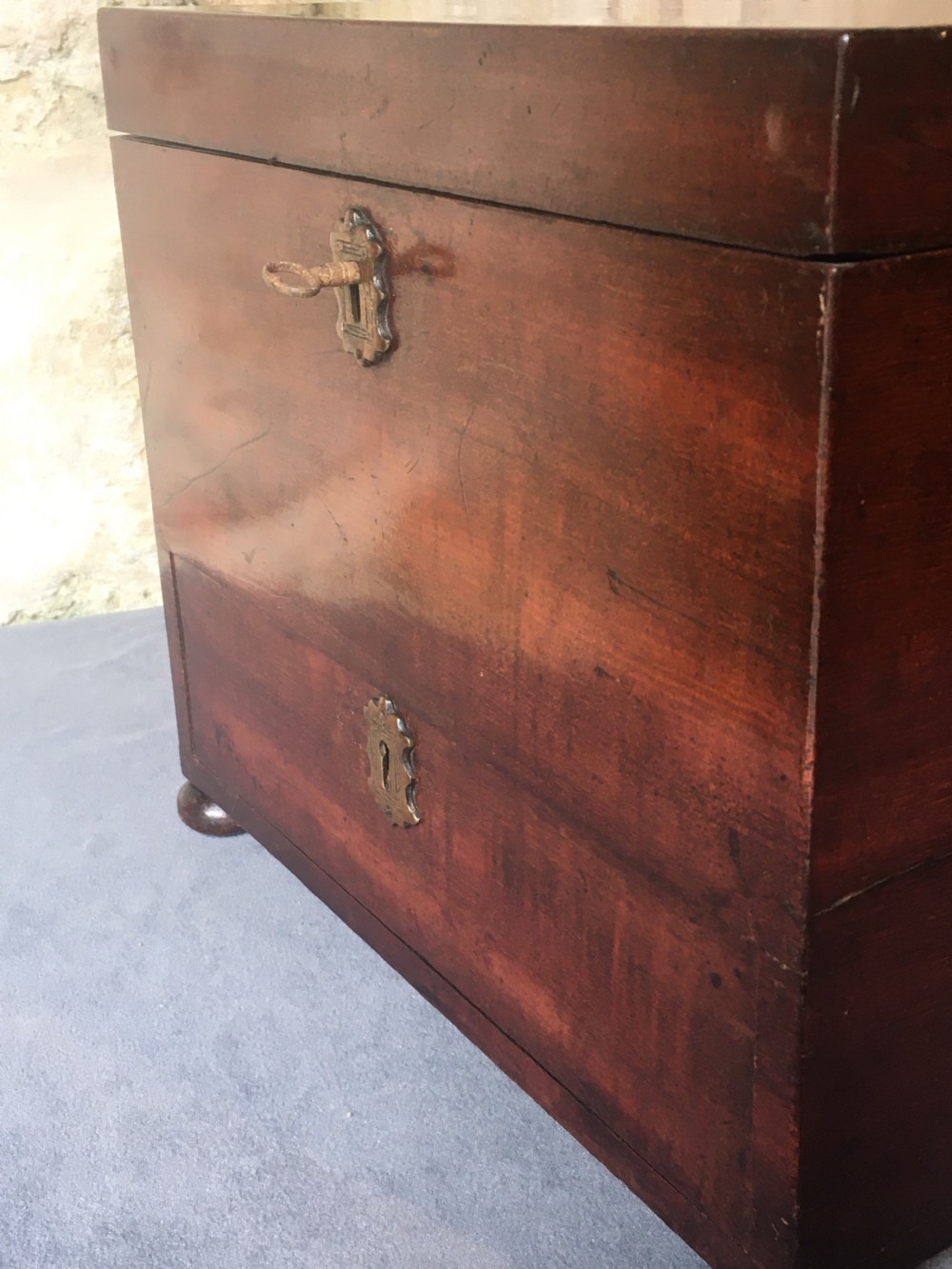 Beautiful mahogany jewellery box View VIII