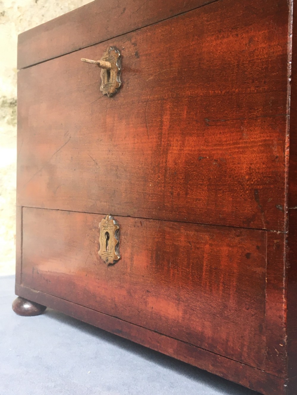 Beautiful mahogany jewellery box View X