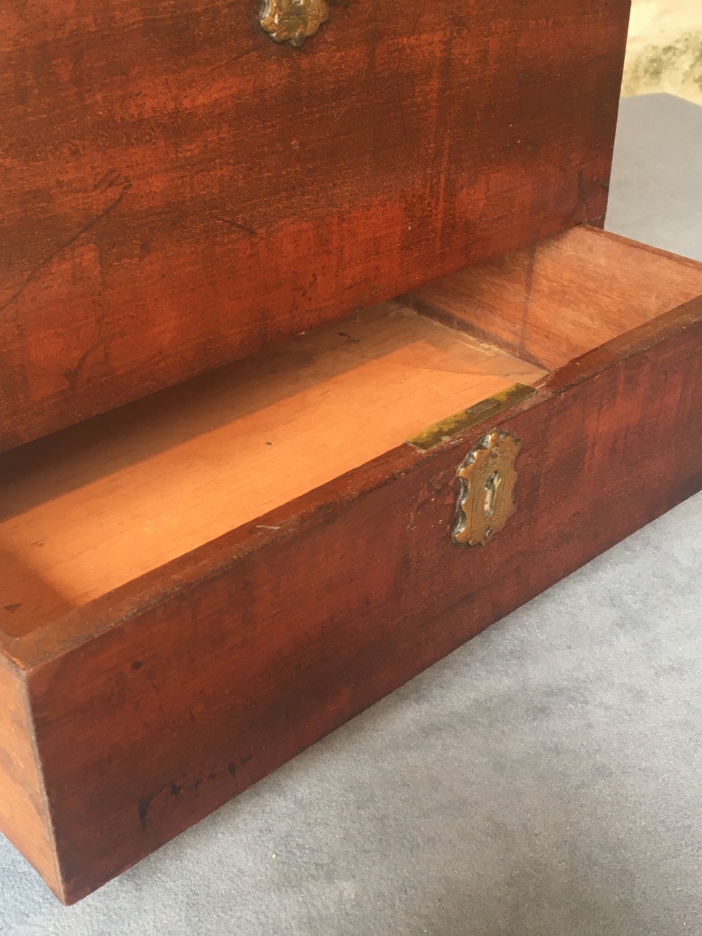 Beautiful mahogany jewellery box View XIII