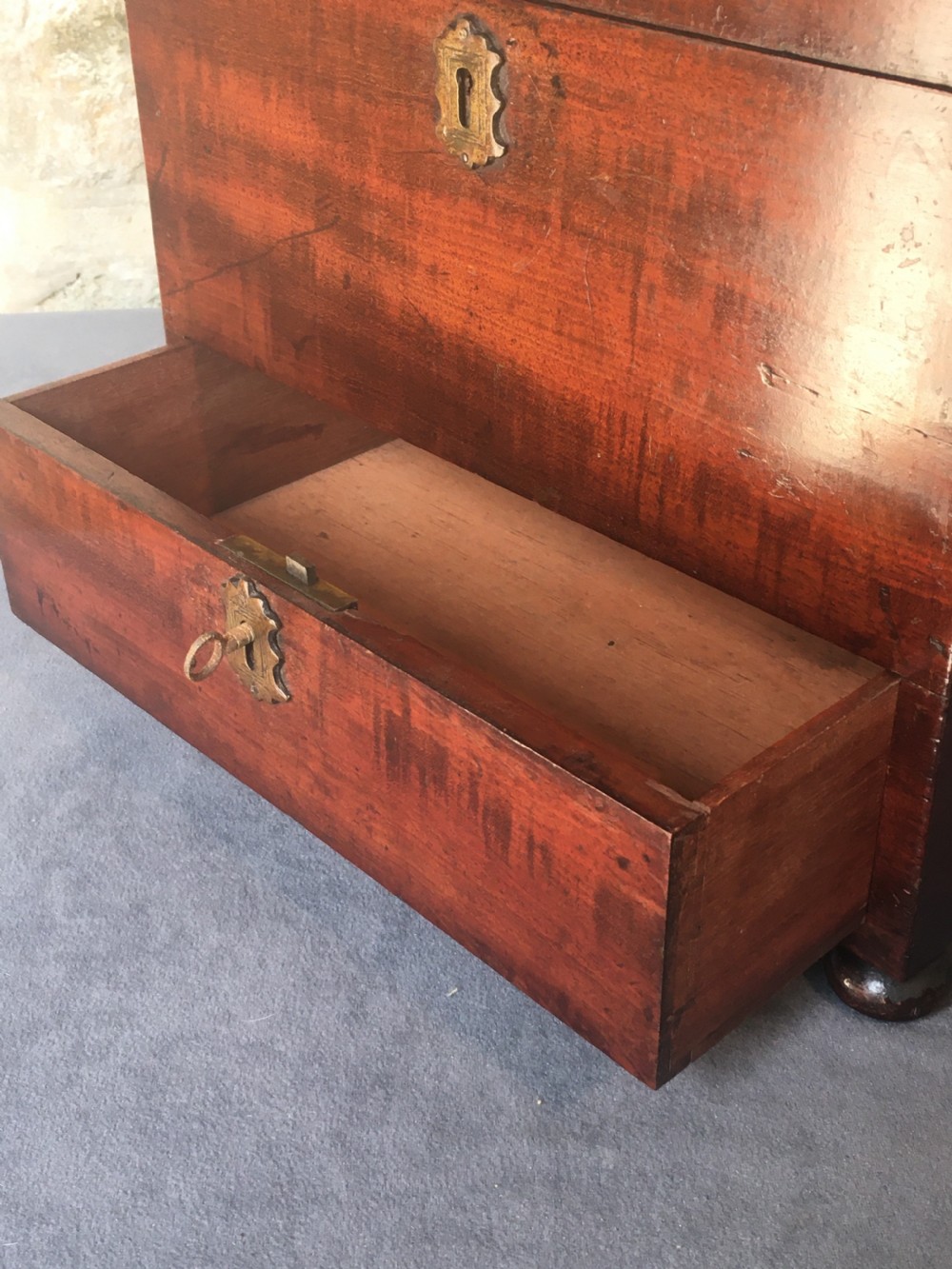 Beautiful mahogany jewellery box View XIV