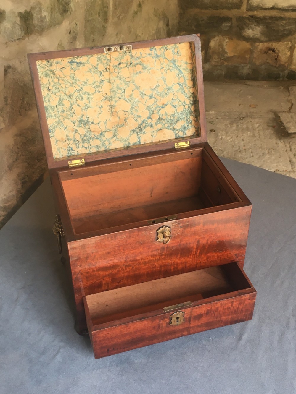 Beautiful mahogany jewellery box View XVII