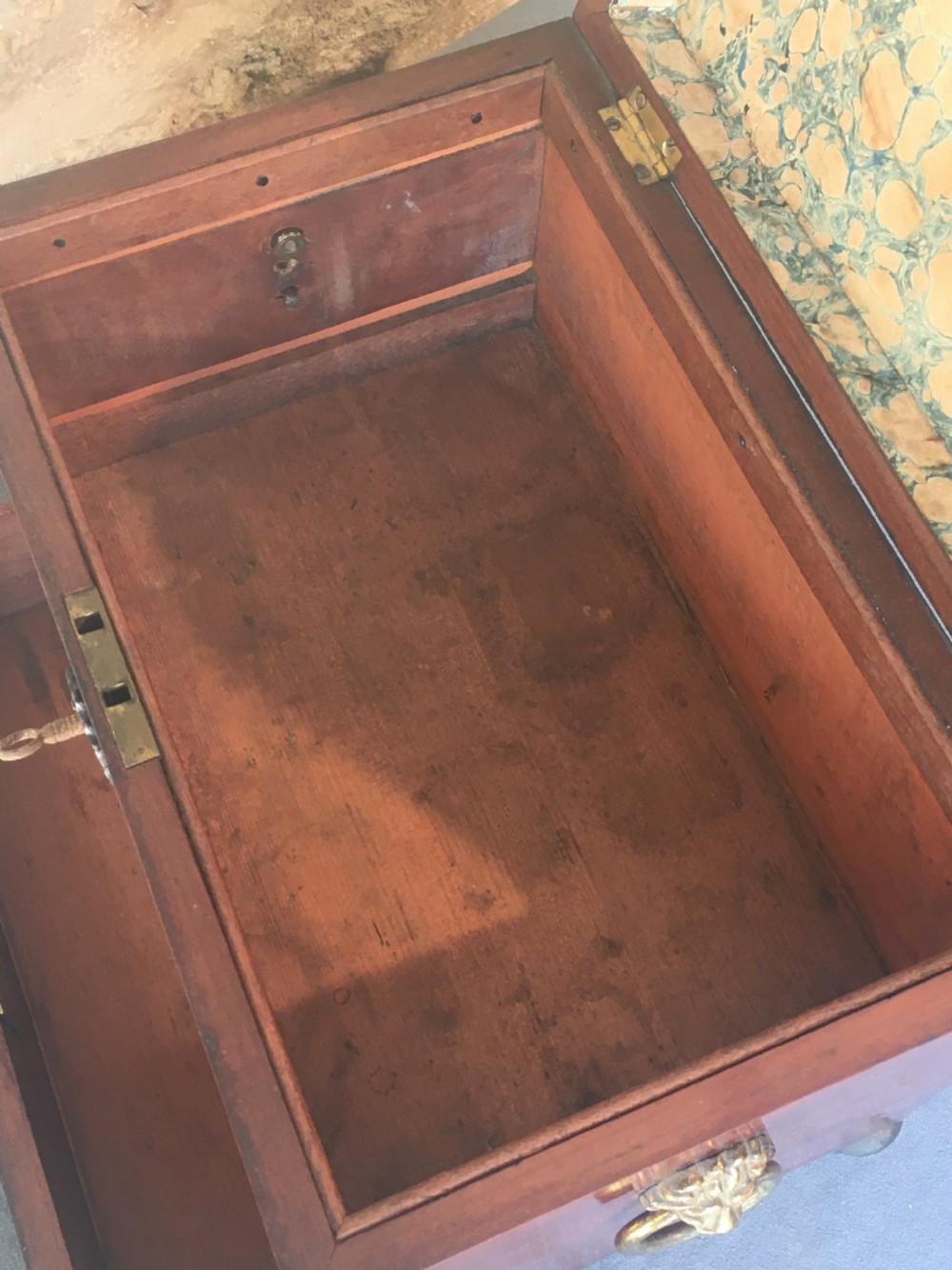 Beautiful mahogany jewellery box View XIX