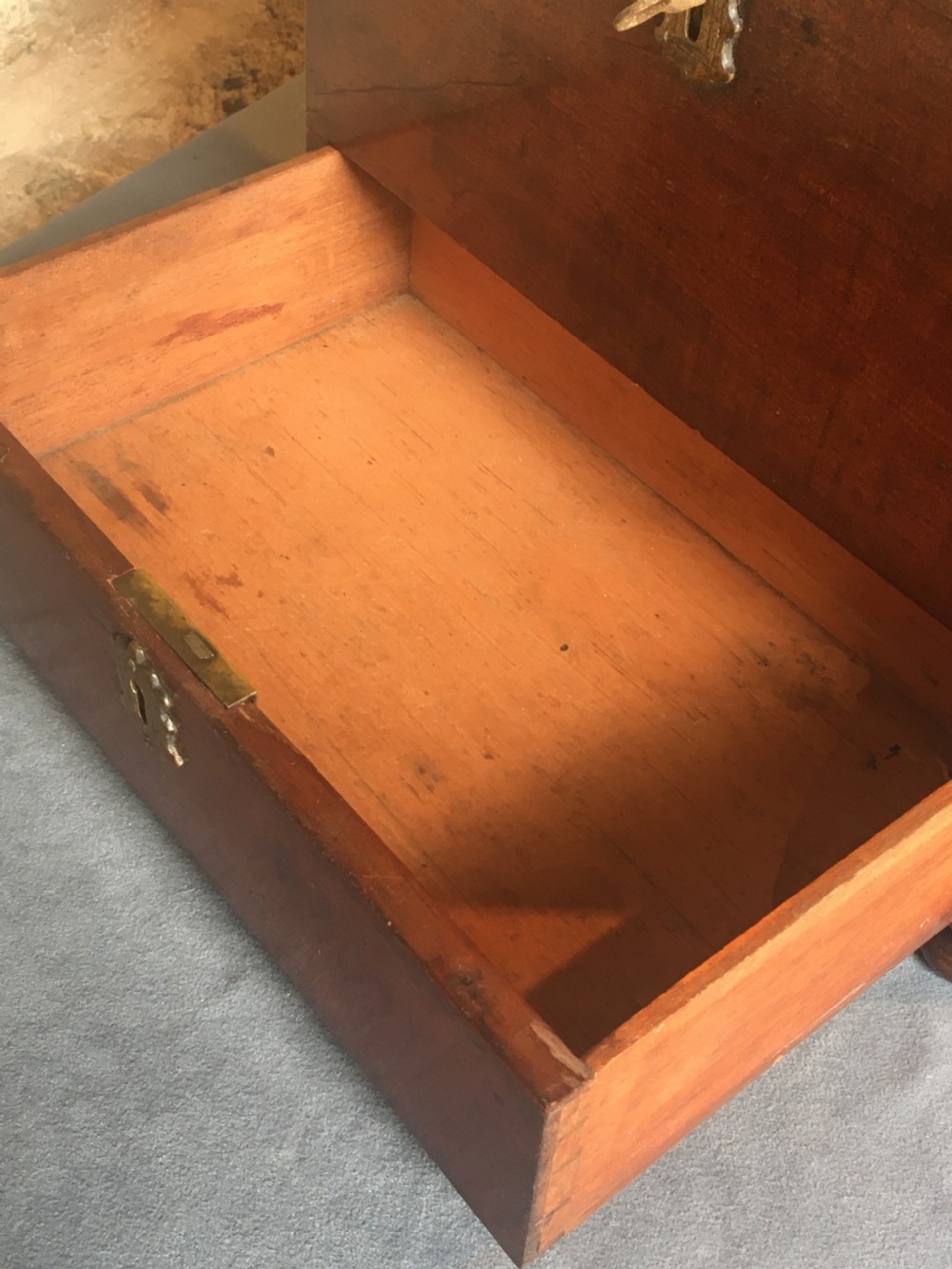 Beautiful mahogany jewellery box View XX