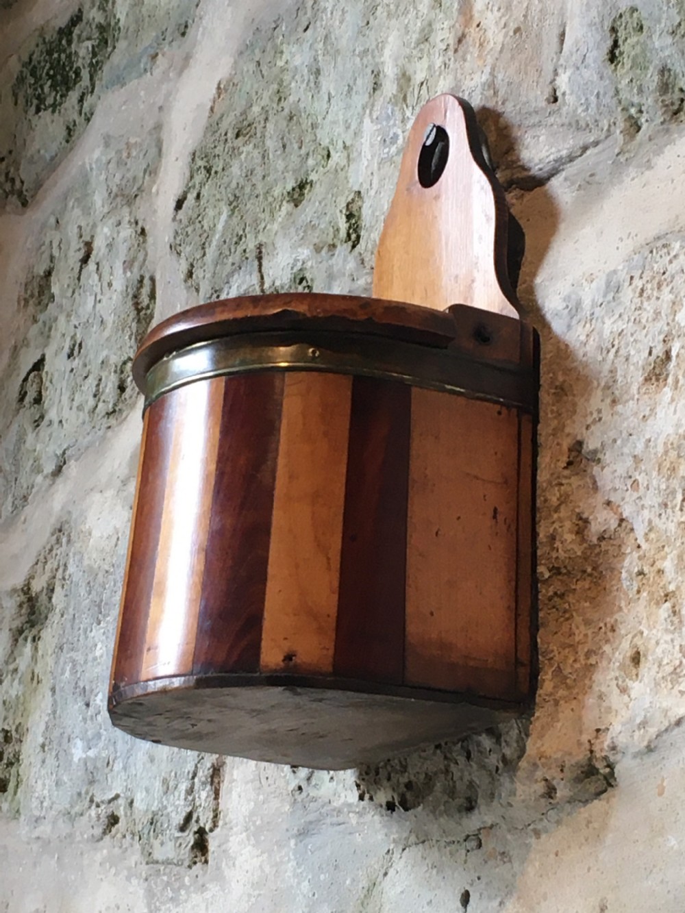 Treen: A Scottish salt box  View X
