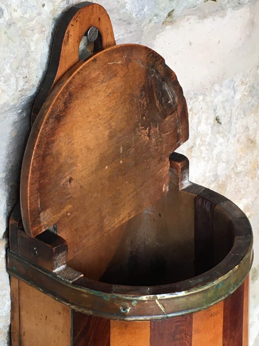 Treen: A Scottish salt box  View XIII