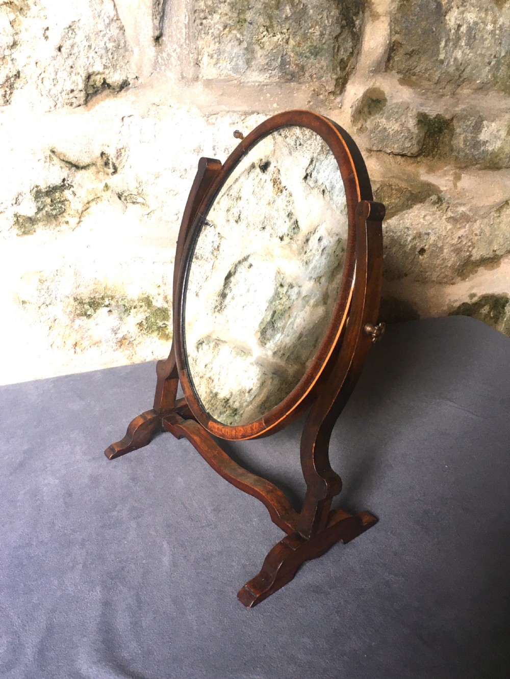 Dressing table swing mirror View III