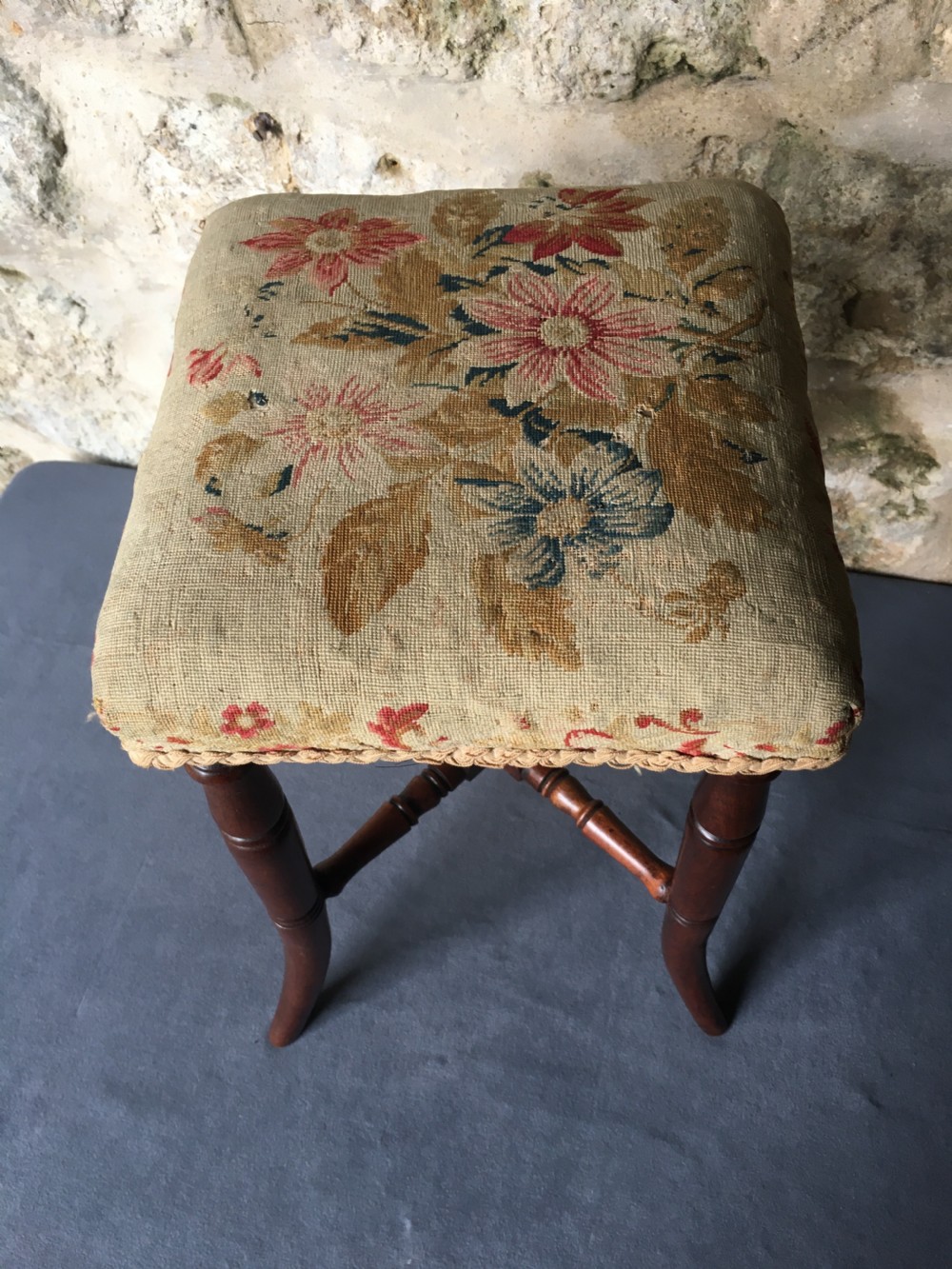 A beautiful dressing table stool View X