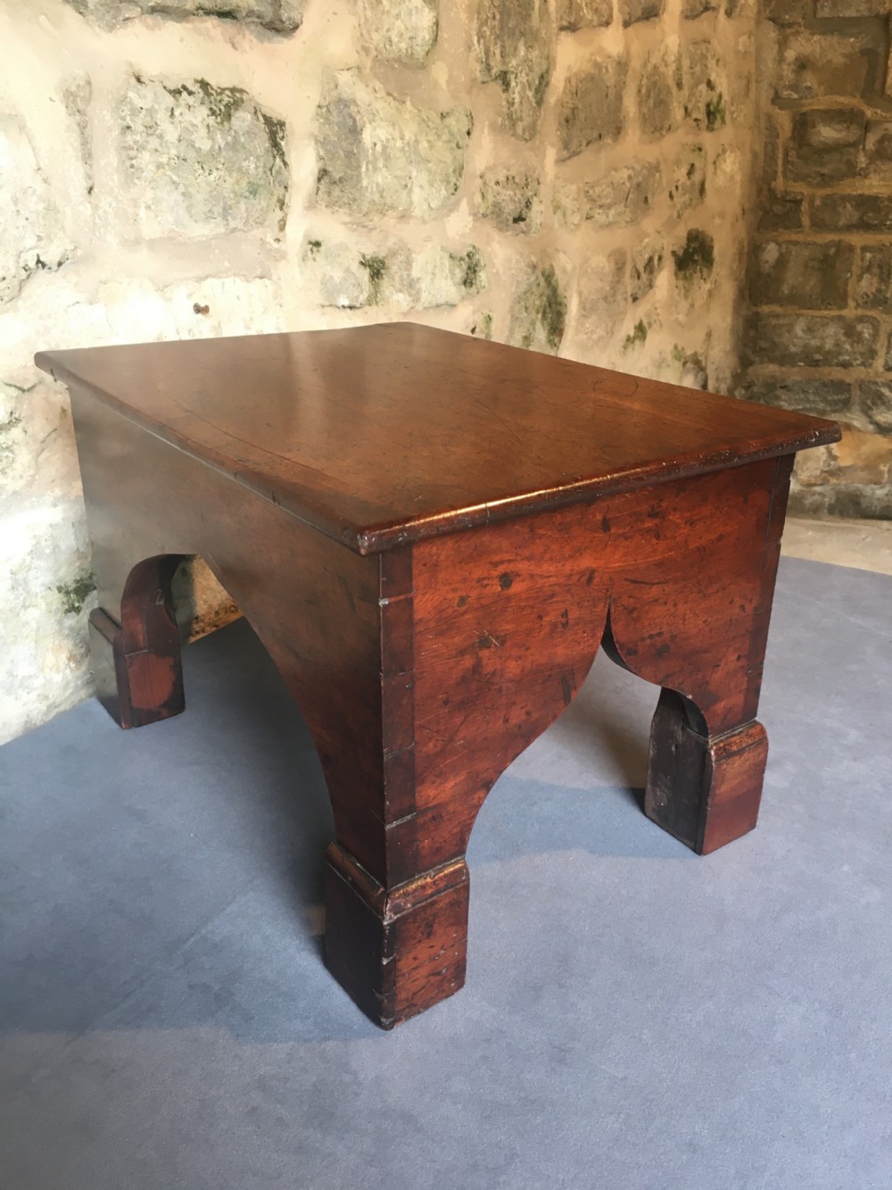 Low Gothic Table View XVI