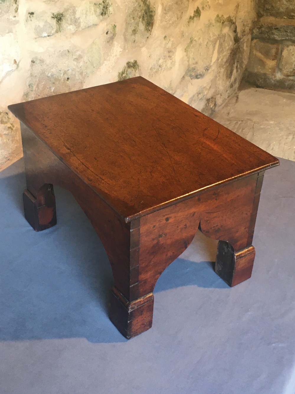 Low Gothic Table View XI