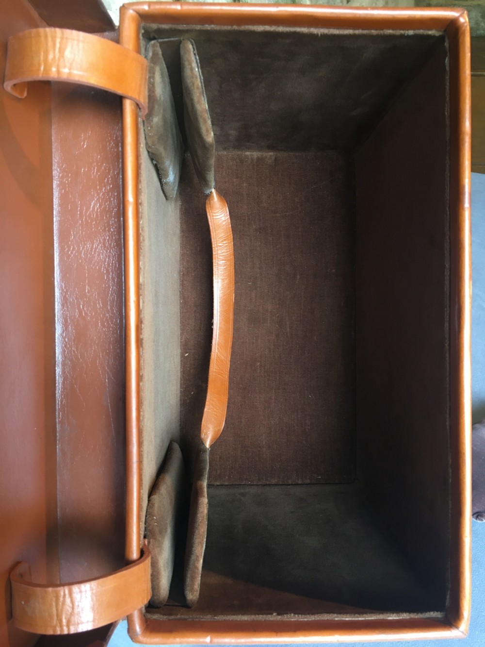 Silk top hat & box in superb condition  View XIX