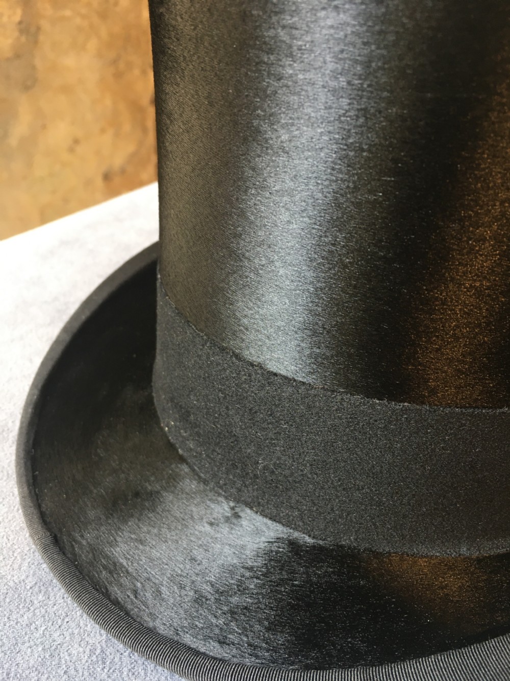 Silk top hat & box in superb condition  View XXIII