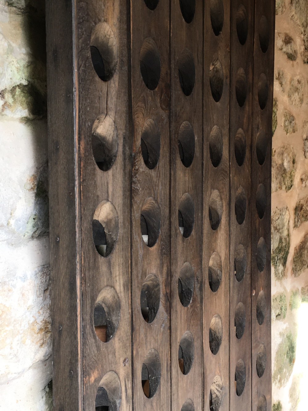 Wall-hanging solid oak wine rack View XVII