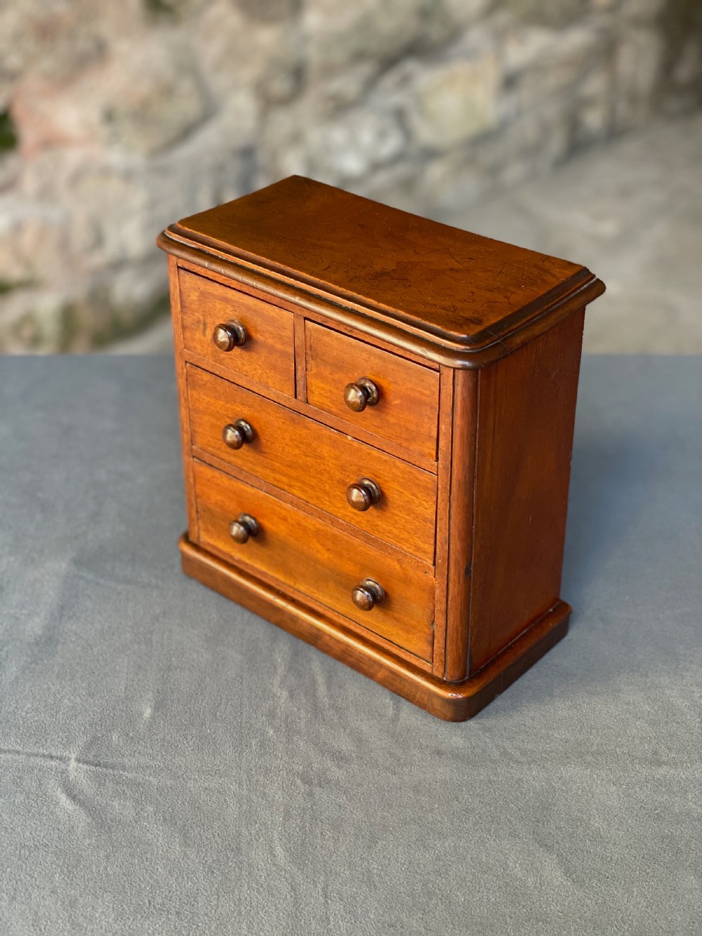 Jewellery box as a miniature chest of drawers