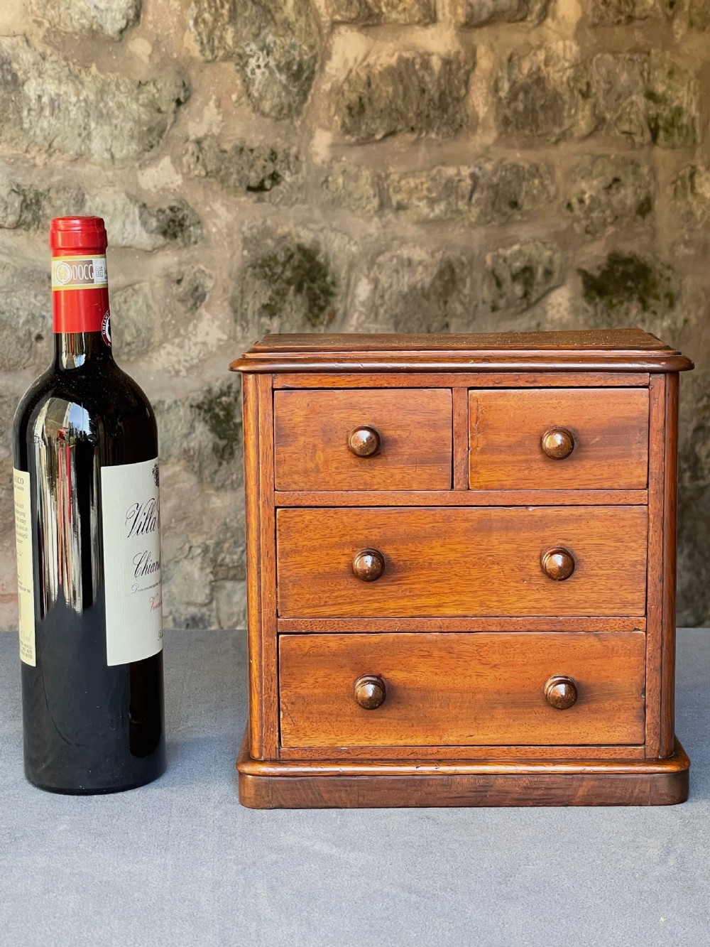 Jewellery box as a miniature chest of drawers View XIII