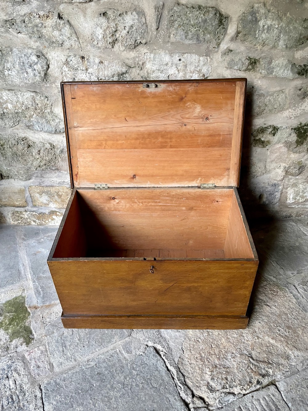 Storage trunk box View X
