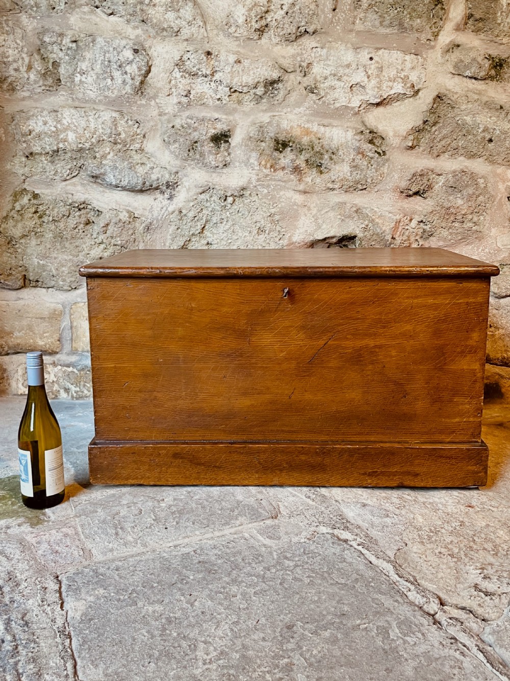 Storage trunk box View XX