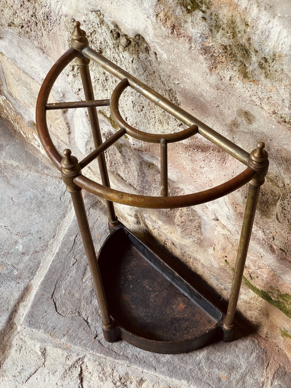 Umbrella stand stick stand
