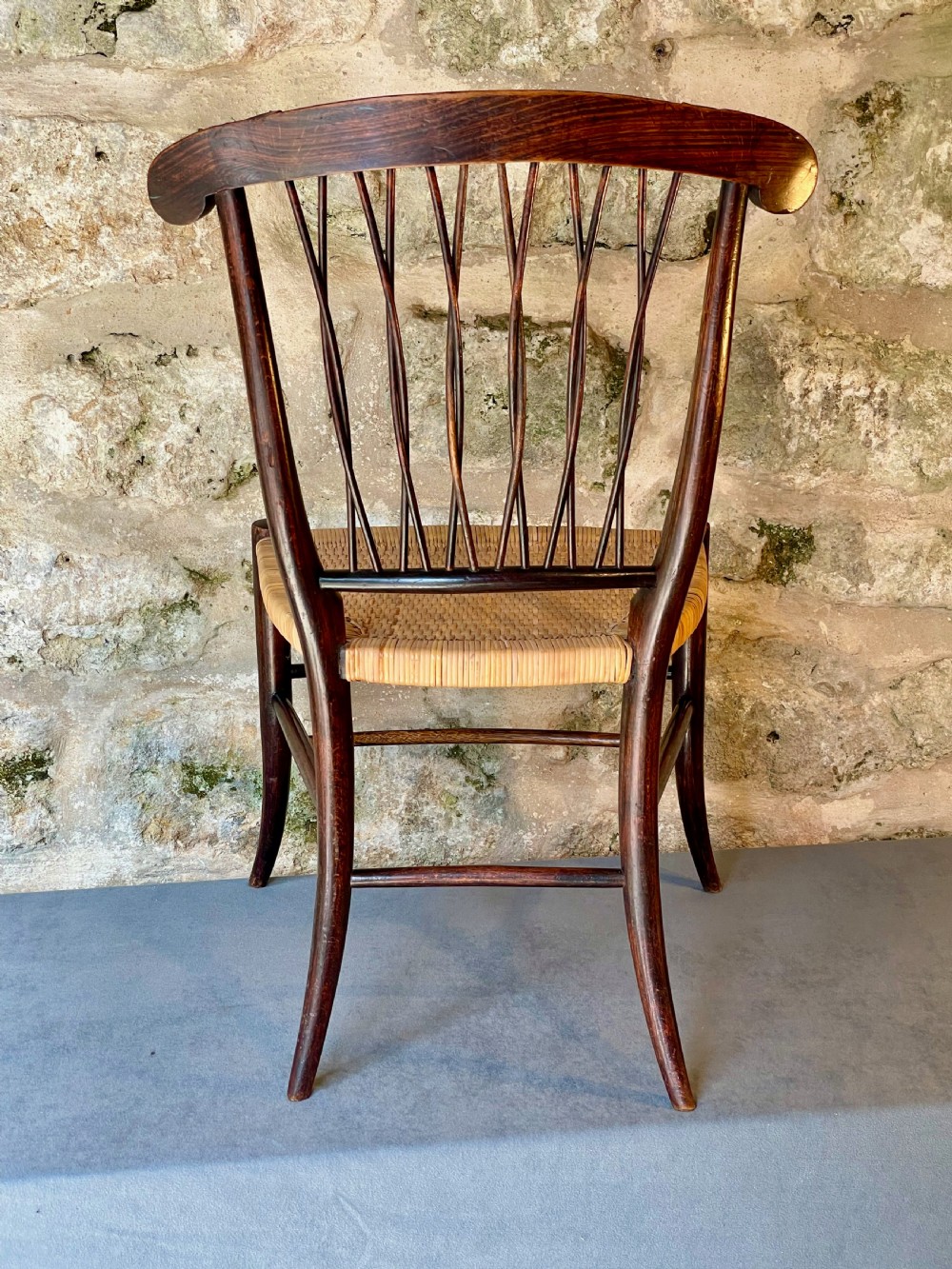 Superb little bedroom chair View XVI