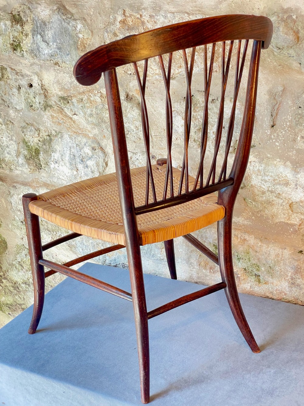 Superb little bedroom chair View XVII