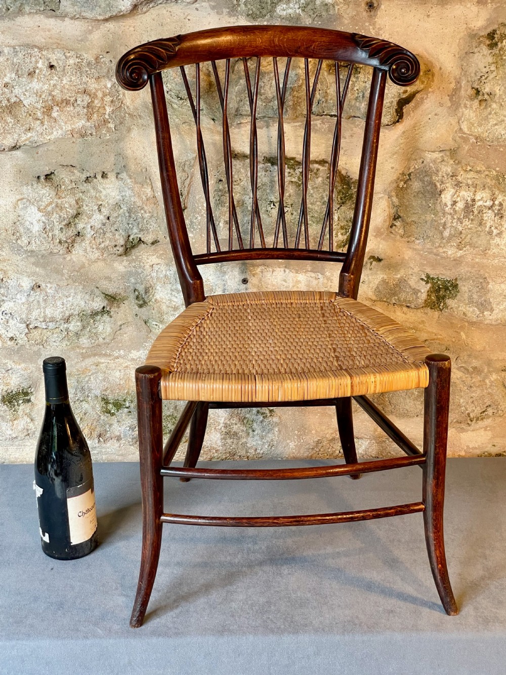 Superb little bedroom chair View XXI