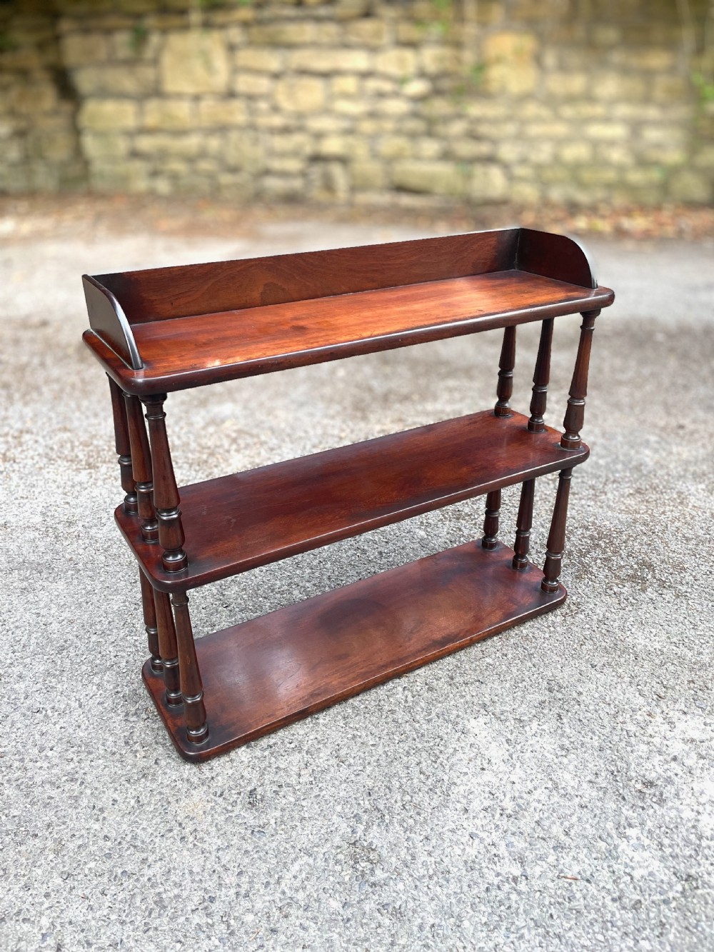 Sublime quality wall shelves