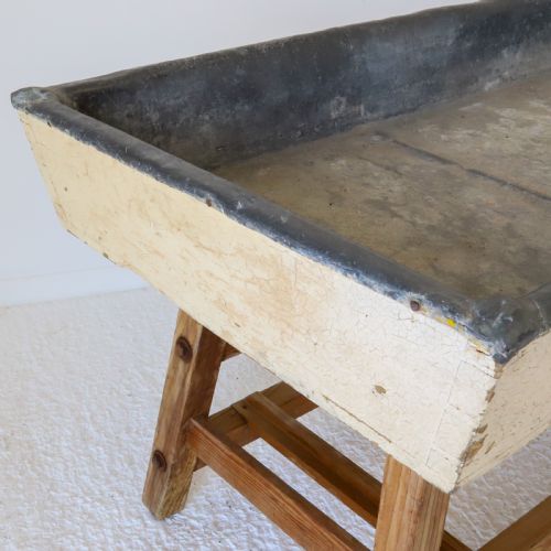 19TH CENTURY LEAD LINED SINK ON STAND - ADDITIONAL PHOTO 4