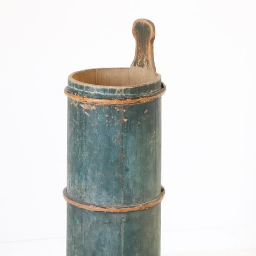 19TH CENTURY TRADITIONAL SWEDISH PAINTED PINE BUTTER CHURN - ADDITIONAL PHOTO 8