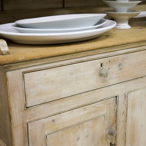 GRAND SCALE ENGLISH 19TH CENTURY COUNTRY HOUSE PINE KITCHEN DRESSER - ADDITIONAL PHOTO 4
