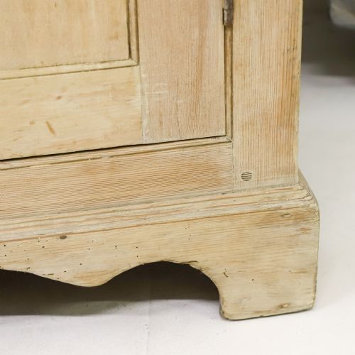 GRAND SCALE ENGLISH 19TH CENTURY COUNTRY HOUSE PINE KITCHEN DRESSER - ADDITIONAL PHOTO 8