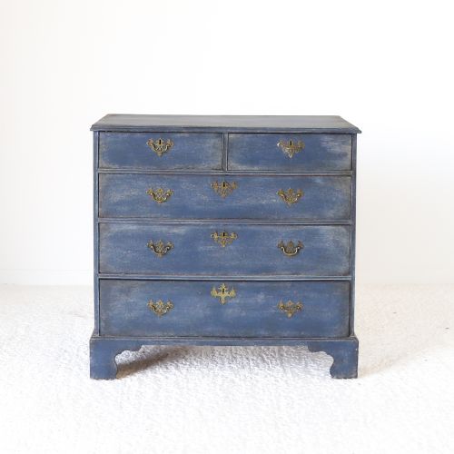 GEORGIAN CHEST OF DRAWERS LATER PAINTED DISTRESSED MOTTLED BLUE FINISH - ADDITIONAL PHOTO 1