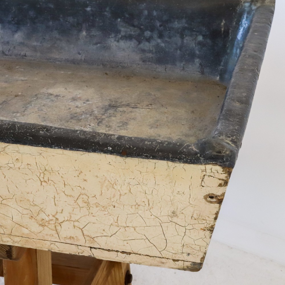 19th Century Lead Lined Sink on Stand View VI