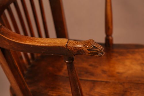 POSSIBLY UNIQUE WINDSOR CHAIR SNAKE HEAD CARVINGS - ADDITIONAL PHOTO 3