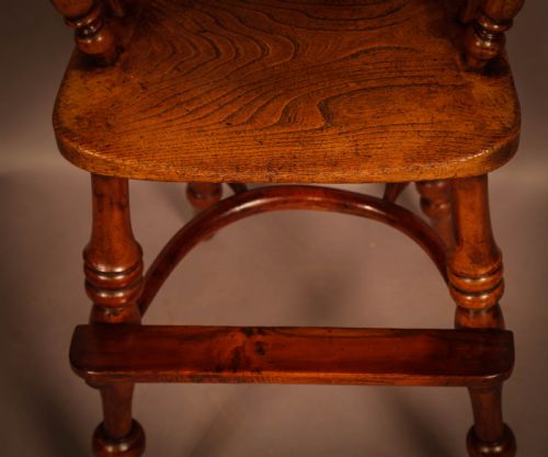A RARE CHILDS HIGH CHAIR IN YEW WOOD - ADDITIONAL PHOTO 3