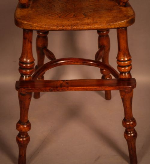 A RARE CHILDS HIGH CHAIR IN YEW WOOD - ADDITIONAL PHOTO 4