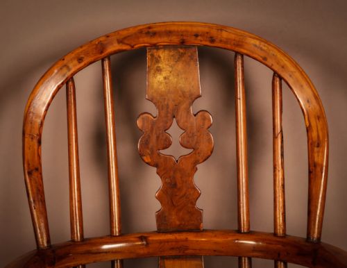 A RARE CHILDS HIGH CHAIR IN YEW WOOD - ADDITIONAL PHOTO 7