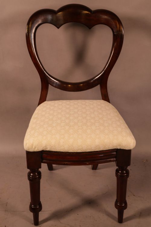 A SET OF 8 VICTORIAN MAHOGANY BALLOON BACK DINING CHAIRS - ADDITIONAL PHOTO 7