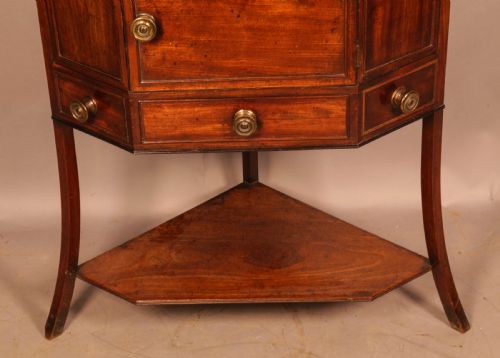 AN 18TH CENTURY MAHOGANY WASHSTAND - ADDITIONAL PHOTO 6