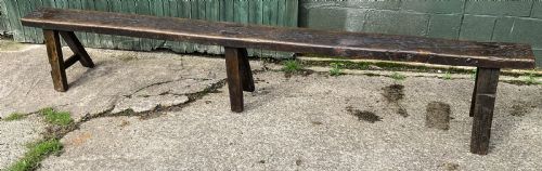 A LARGE 18TH CENTURY OAK BENCH FROM THE ARCHBISHOPS PALACE YORK - ADDITIONAL PHOTO 1