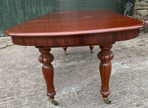 A SMALL VICTORIAN WIND OUT EXTENDING DINING TABLE - ADDITIONAL PHOTO 8