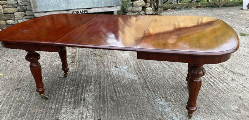 A SMALL VICTORIAN WIND OUT EXTENDING DINING TABLE - ADDITIONAL PHOTO 11