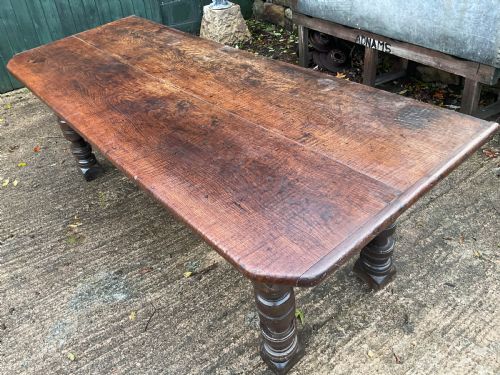 A 17TH CENTURY REFECTORY TABLE IN OAK - ADDITIONAL PHOTO 6