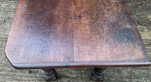 A 17TH CENTURY REFECTORY TABLE IN OAK - ADDITIONAL PHOTO 13