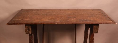 AN INTERESTING CONTINENTAL SIDE TABLE - ADDITIONAL PHOTO 6