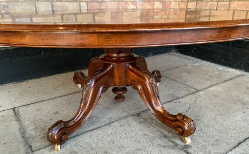 A BURR WALNUT COFFEE TABLE ADAPTED - ADDITIONAL PHOTO 2