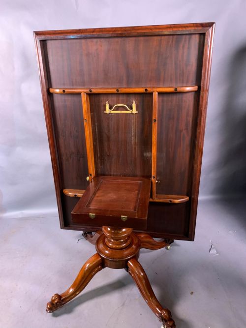 A SUPERB MAHOGANY BREAKFAST DINING TABLE IN MAHOGANY - ADDITIONAL PHOTO 7