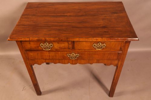 AN ENGLISH WALNUT SIDE TABLE ORIGINAL - ADDITIONAL PHOTO 5
